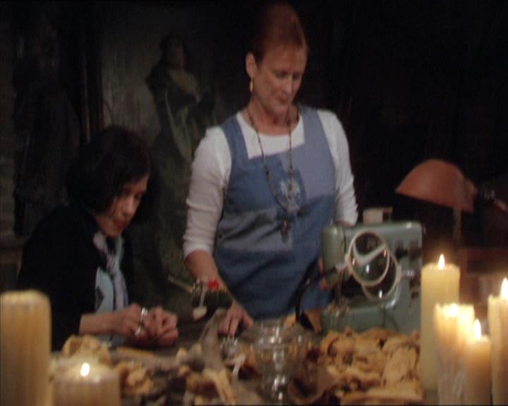 Charmed-Online-dot-217HowtoMakeAQuiltoutofAmericans0645.jpg