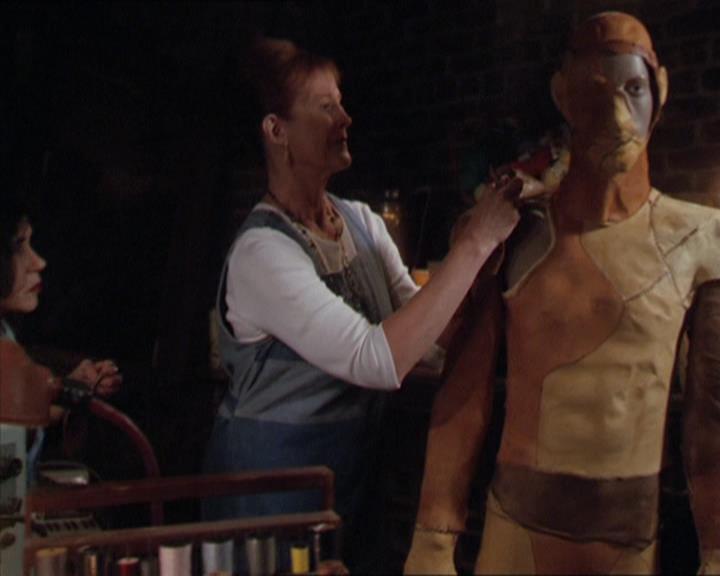 Charmed-Online-dot-217HowtoMakeAQuiltoutofAmericans0648.jpg