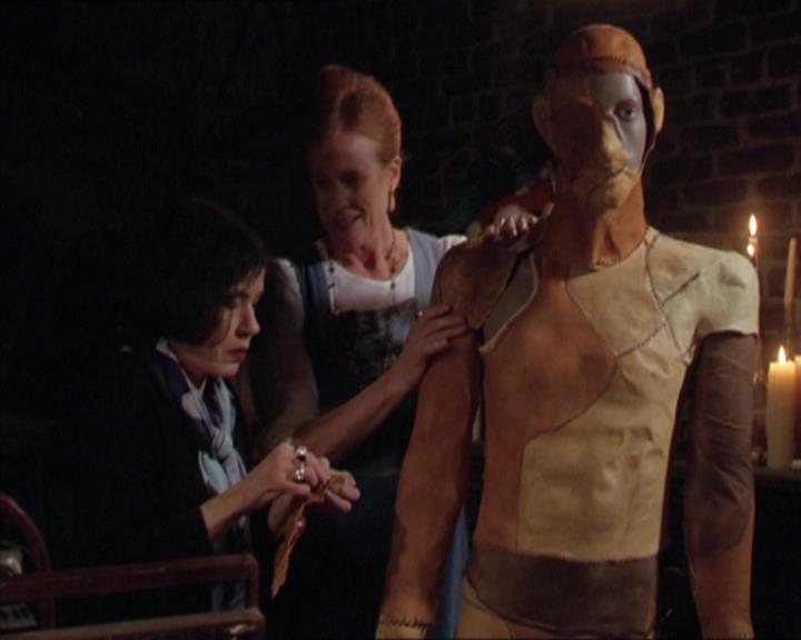 Charmed-Online-dot-217HowtoMakeAQuiltoutofAmericans0651.jpg