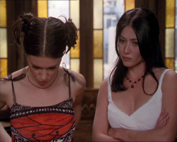 Charmed-Online-dot-217HowtoMakeAQuiltoutofAmericans0674.jpg