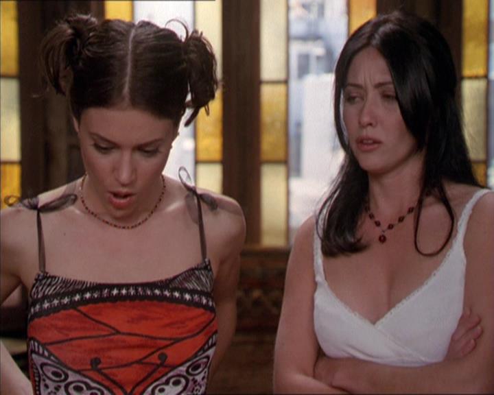 Charmed-Online-dot-217HowtoMakeAQuiltoutofAmericans0675.jpg