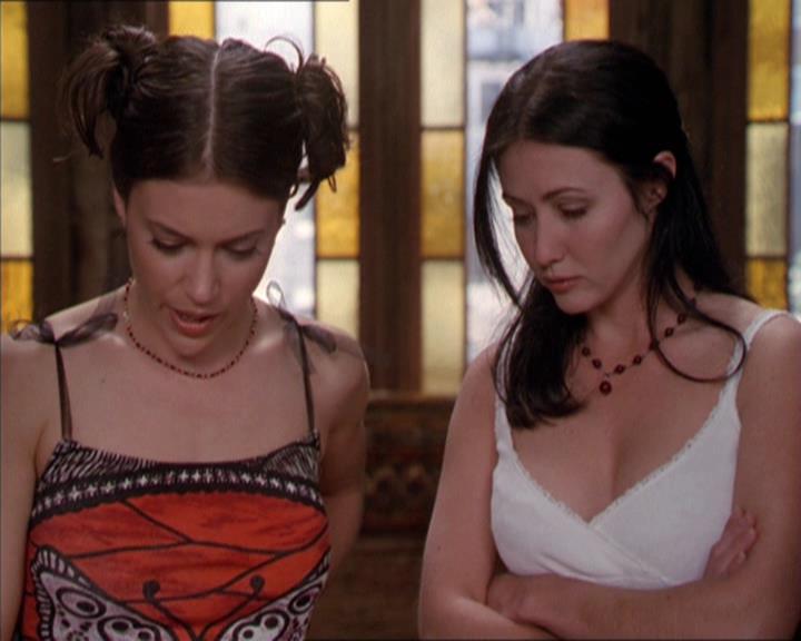 Charmed-Online-dot-217HowtoMakeAQuiltoutofAmericans0717.jpg