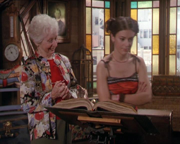 Charmed-Online-dot-217HowtoMakeAQuiltoutofAmericans0738.jpg