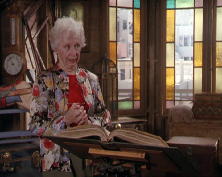 Charmed-Online-dot-217HowtoMakeAQuiltoutofAmericans0740.jpg