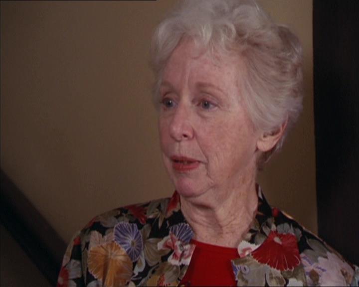 Charmed-Online-dot-217HowtoMakeAQuiltoutofAmericans0809.jpg