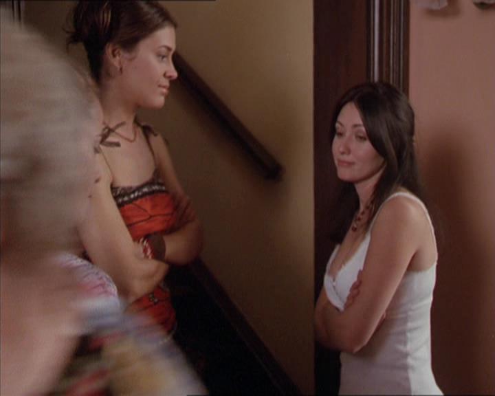Charmed-Online-dot-217HowtoMakeAQuiltoutofAmericans0817.jpg