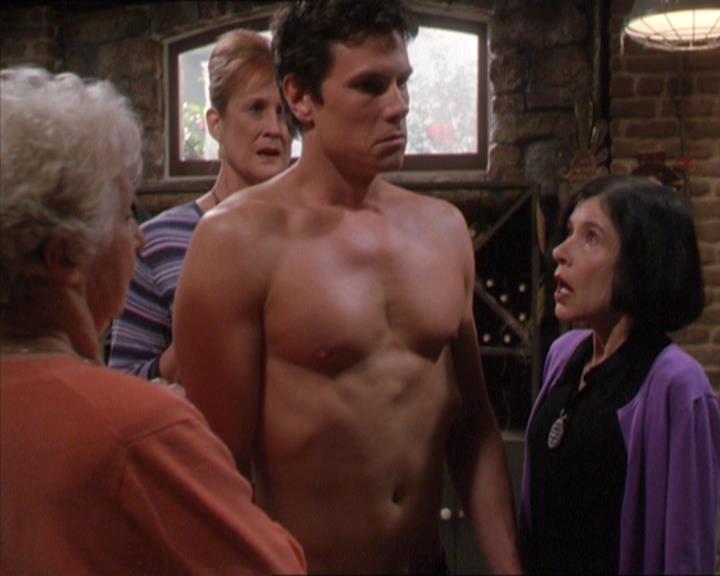 Charmed-Online-dot-217HowtoMakeAQuiltoutofAmericans0847.jpg