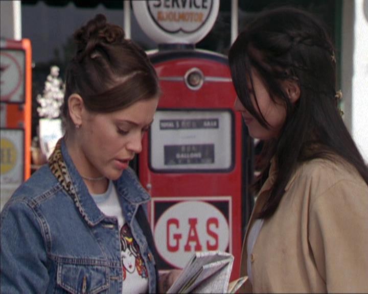 Charmed-Online-dot-217HowtoMakeAQuiltoutofAmericans0925.jpg