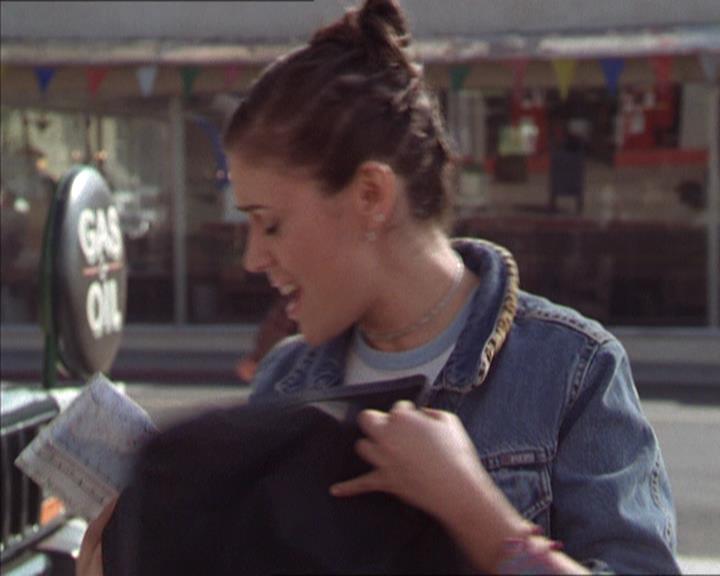 Charmed-Online-dot-217HowtoMakeAQuiltoutofAmericans0985.jpg