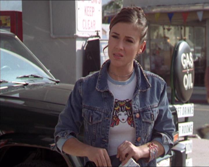 Charmed-Online-dot-217HowtoMakeAQuiltoutofAmericans0994.jpg