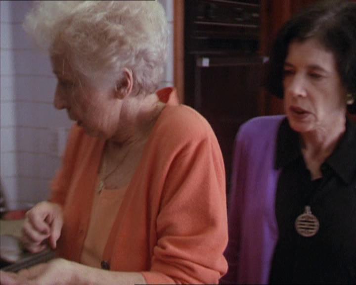 Charmed-Online-dot-217HowtoMakeAQuiltoutofAmericans1018.jpg
