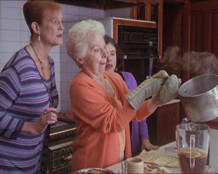 Charmed-Online-dot-217HowtoMakeAQuiltoutofAmericans1032.jpg