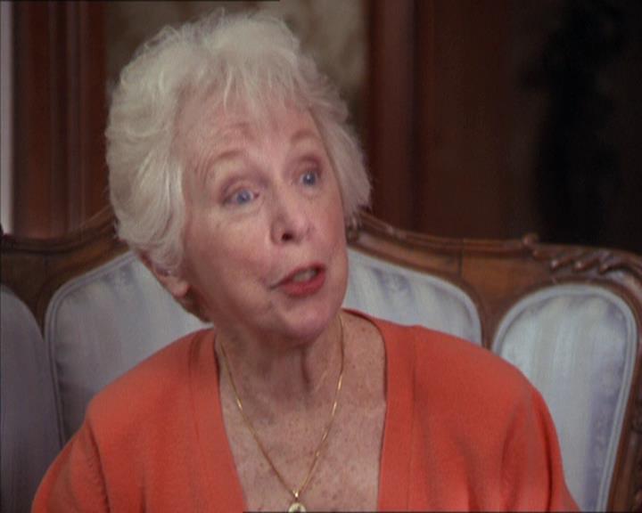 Charmed-Online-dot-217HowtoMakeAQuiltoutofAmericans1053.jpg