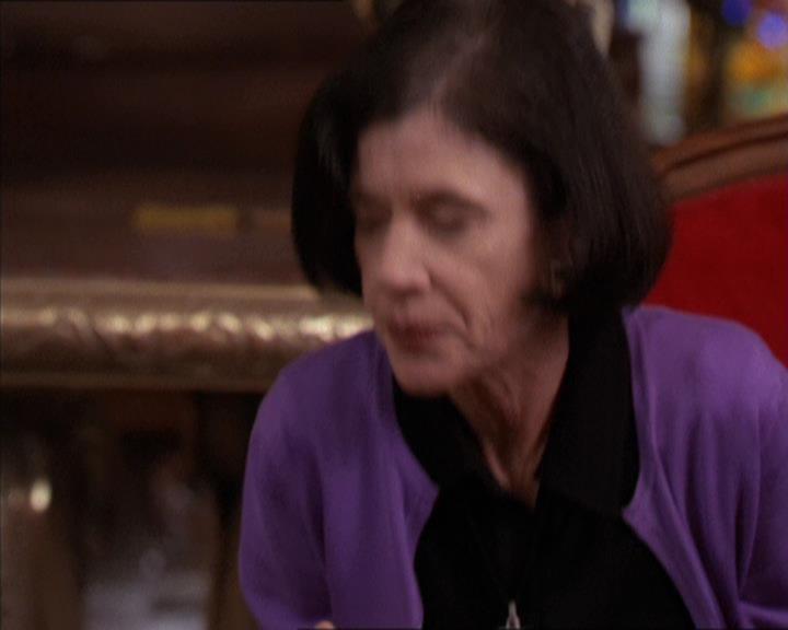 Charmed-Online-dot-217HowtoMakeAQuiltoutofAmericans1064.jpg