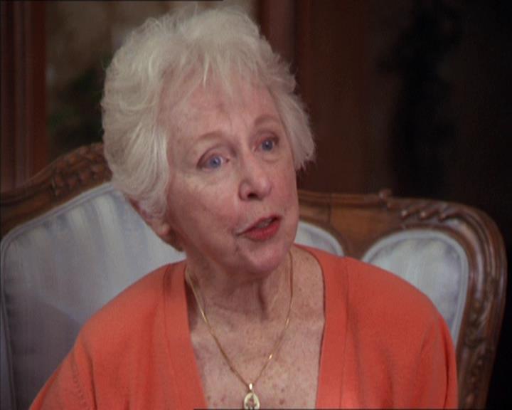 Charmed-Online-dot-217HowtoMakeAQuiltoutofAmericans1067.jpg