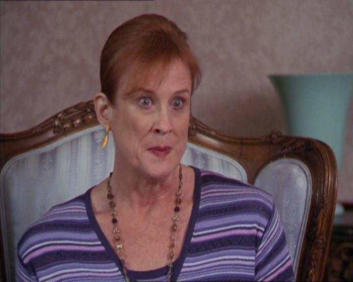 Charmed-Online-dot-217HowtoMakeAQuiltoutofAmericans1074.jpg Charmed-Online-dot-217HowtoMakeAQuiltoutofAmericans1074.jpg