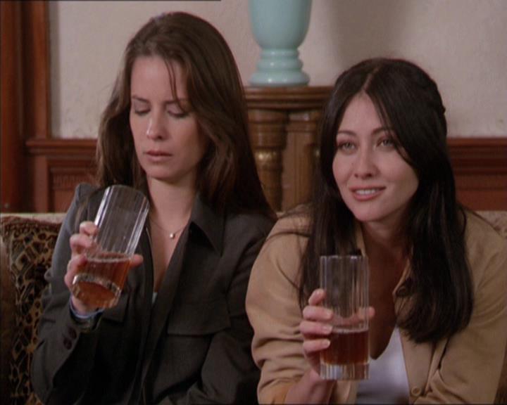 Charmed-Online-dot-217HowtoMakeAQuiltoutofAmericans1079.jpg