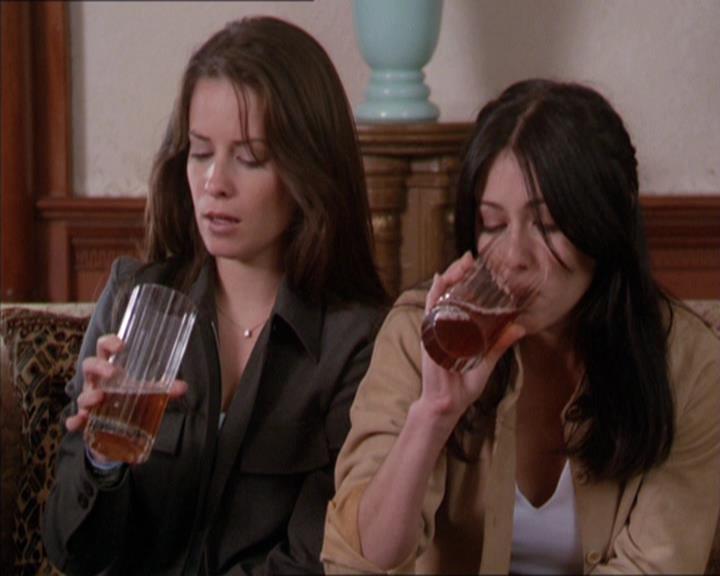 Charmed-Online-dot-217HowtoMakeAQuiltoutofAmericans1081.jpg