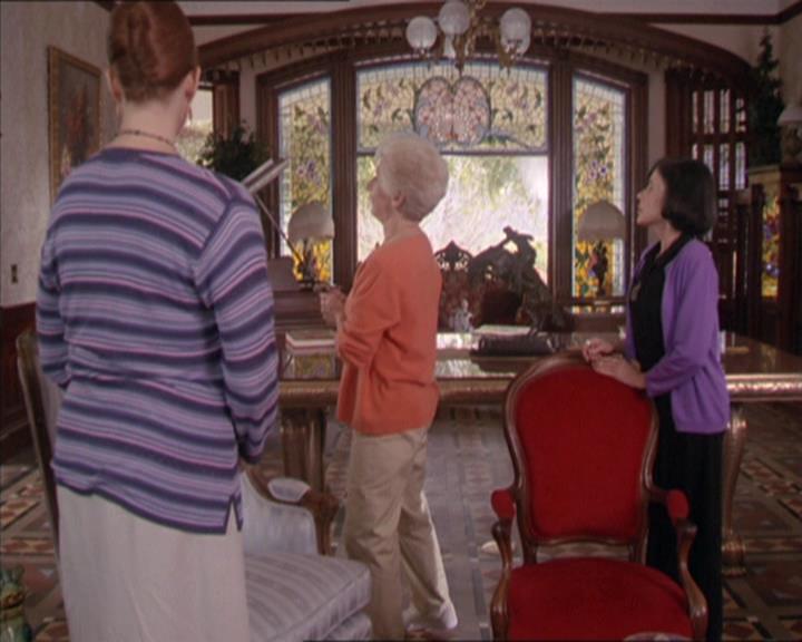 Charmed-Online-dot-217HowtoMakeAQuiltoutofAmericans1116.jpg