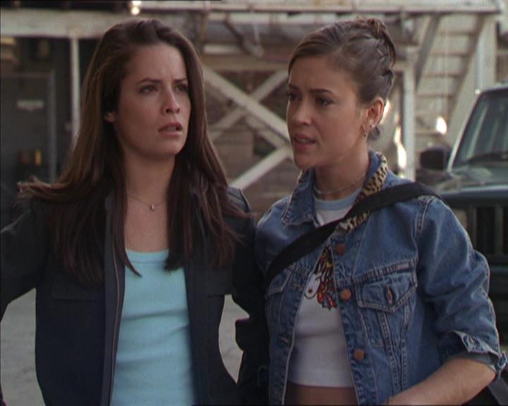 Charmed-Online-dot-217HowtoMakeAQuiltoutofAmericans1167.jpg