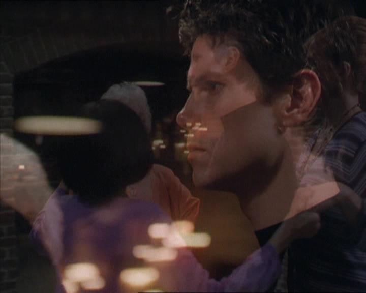 Charmed-Online-dot-217HowtoMakeAQuiltoutofAmericans1188.jpg