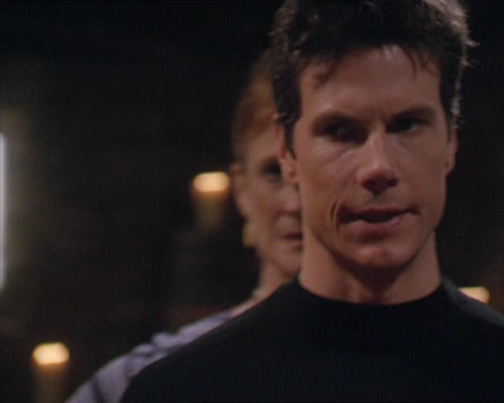 Charmed-Online-dot-217HowtoMakeAQuiltoutofAmericans1196.jpg