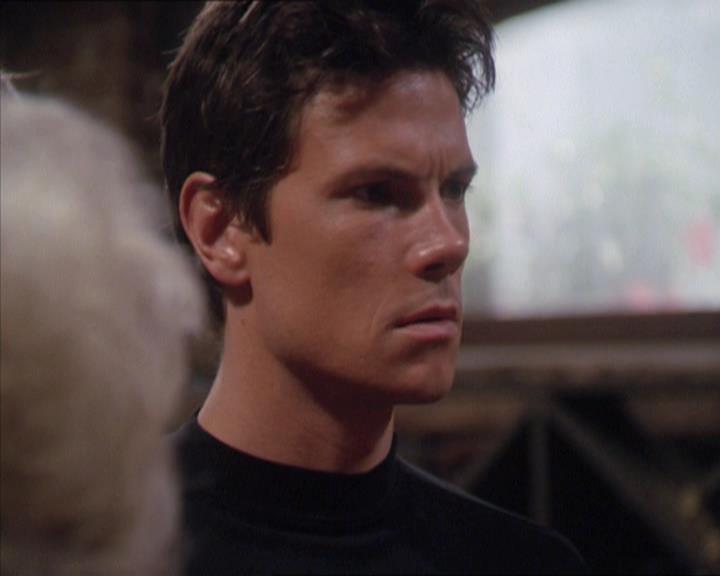 Charmed-Online-dot-217HowtoMakeAQuiltoutofAmericans1227.jpg