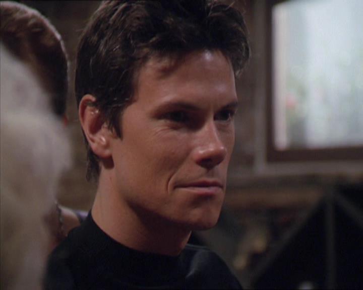 Charmed-Online-dot-217HowtoMakeAQuiltoutofAmericans1232.jpg