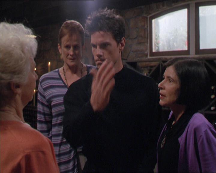 Charmed-Online-dot-217HowtoMakeAQuiltoutofAmericans1237.jpg