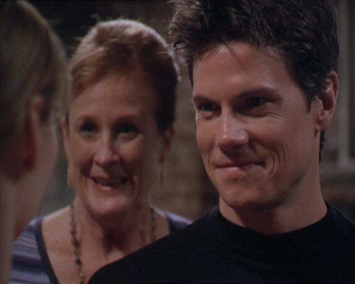 Charmed-Online-dot-217HowtoMakeAQuiltoutofAmericans1250.jpg