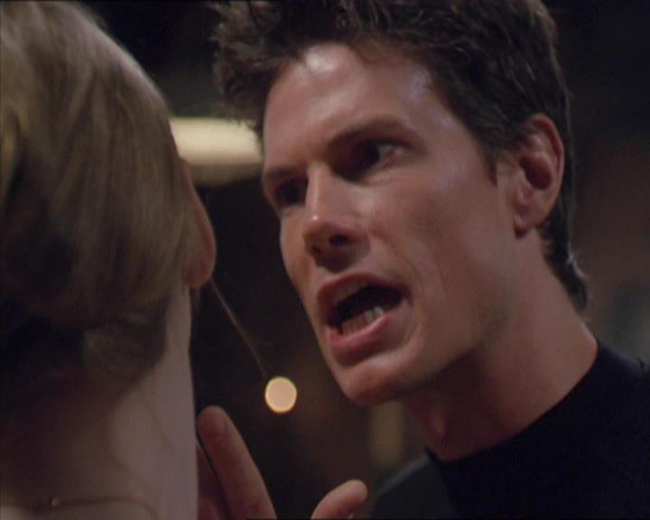 Charmed-Online-dot-217HowtoMakeAQuiltoutofAmericans1296.jpg