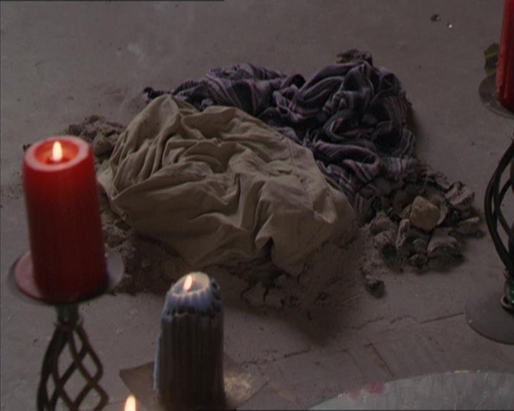 Charmed-Online-dot-217HowtoMakeAQuiltoutofAmericans1366.jpg