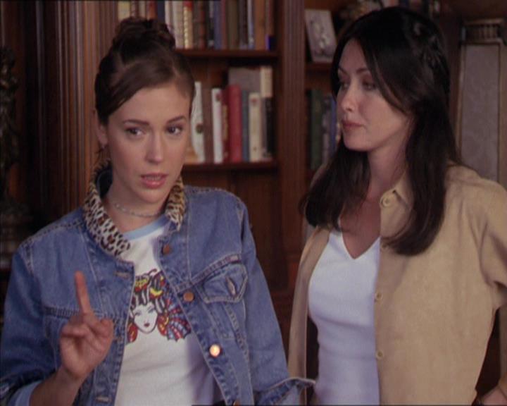 Charmed-Online-dot-217HowtoMakeAQuiltoutofAmericans1470.jpg