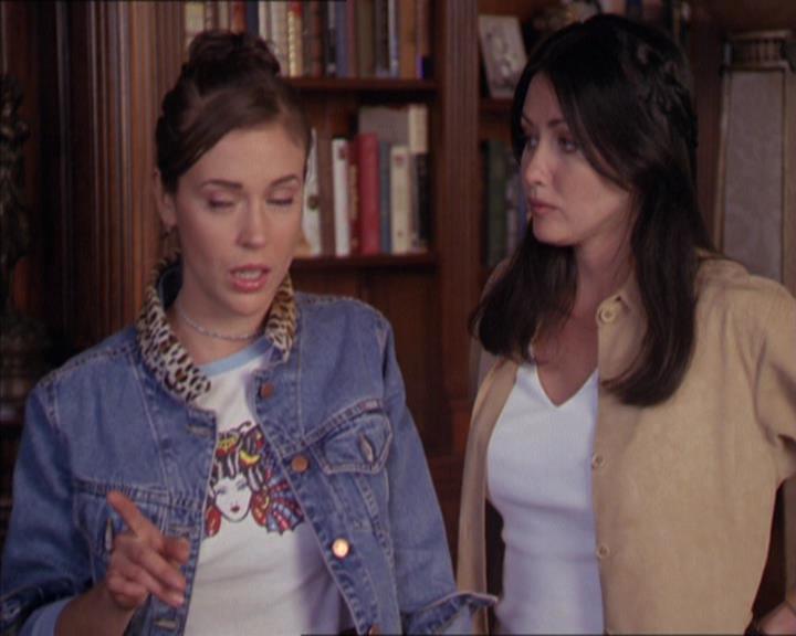Charmed-Online-dot-217HowtoMakeAQuiltoutofAmericans1471.jpg