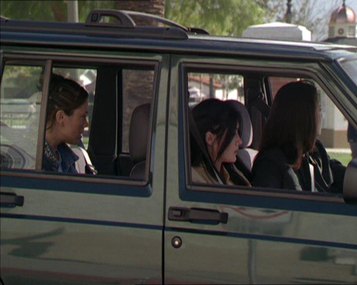 Charmed-Online-dot-217HowtoMakeAQuiltoutofAmericans1541.jpg