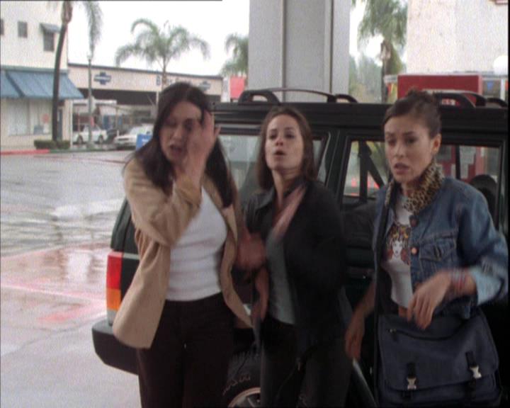 Charmed-Online-dot-217HowtoMakeAQuiltoutofAmericans1621.jpg