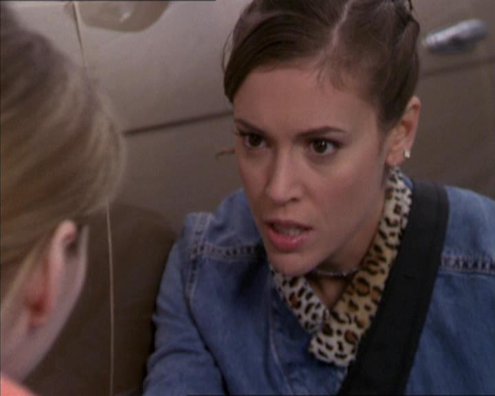 Charmed-Online-dot-217HowtoMakeAQuiltoutofAmericans1643.jpg