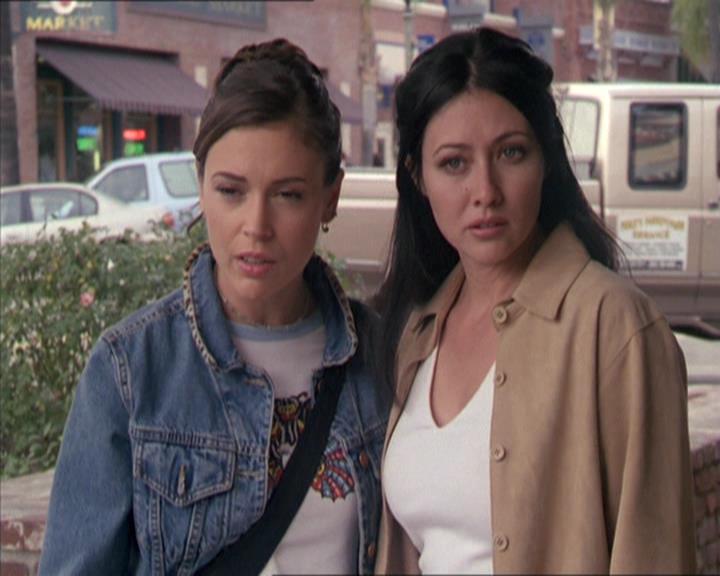 Charmed-Online-dot-217HowtoMakeAQuiltoutofAmericans1717.jpg