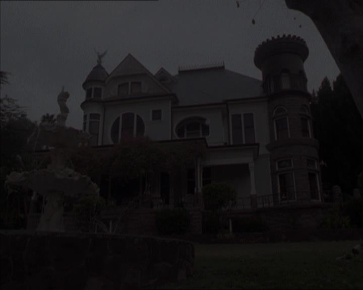 Charmed-Online-dot-217HowtoMakeAQuiltoutofAmericans1809.jpg