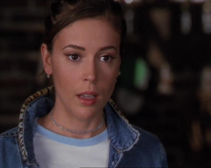 Charmed-Online-dot-217HowtoMakeAQuiltoutofAmericans2012.jpg