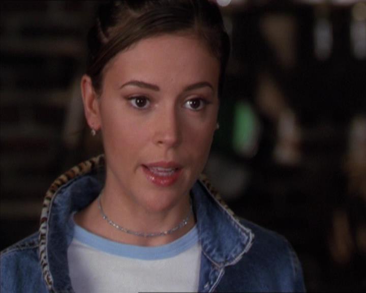 Charmed-Online-dot-217HowtoMakeAQuiltoutofAmericans2013.jpg