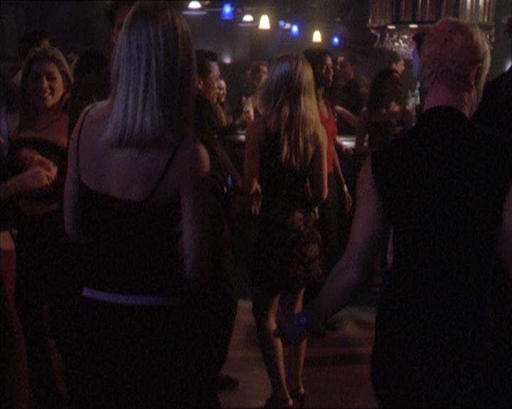 Charmed-Online-dot-217HowtoMakeAQuiltoutofAmericans2160.jpg