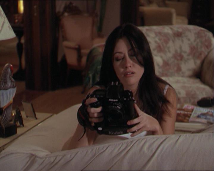 Charmed-Online-dot-218ChickFlick0005.jpg