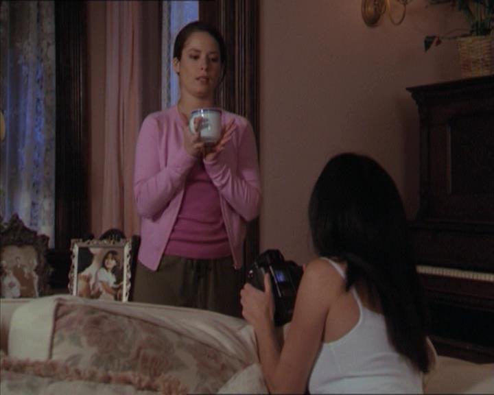 Charmed-Online-dot-218ChickFlick0010.jpg