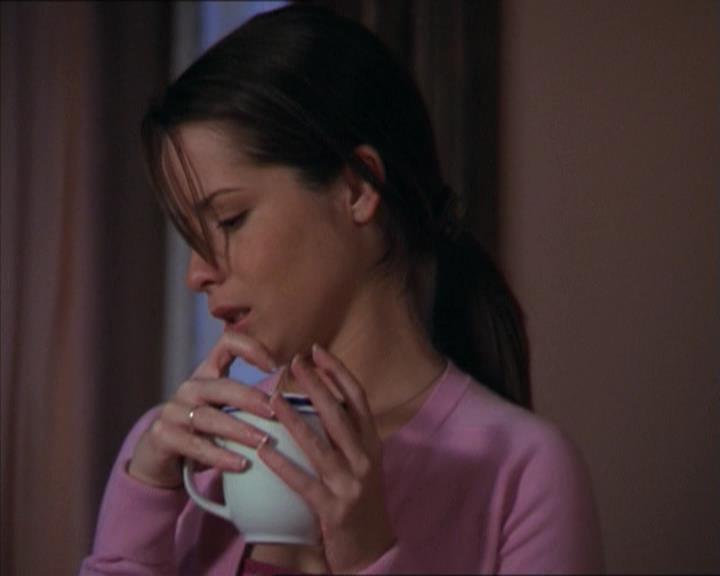 Charmed-Online-dot-218ChickFlick0017.jpg