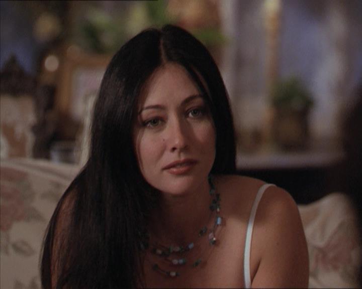 Charmed-Online-dot-218ChickFlick0069.jpg