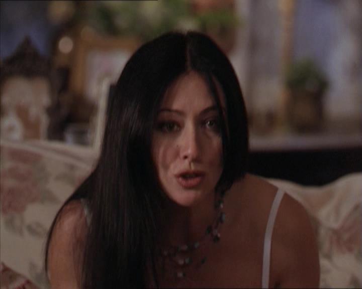 Charmed-Online-dot-218ChickFlick0095.jpg