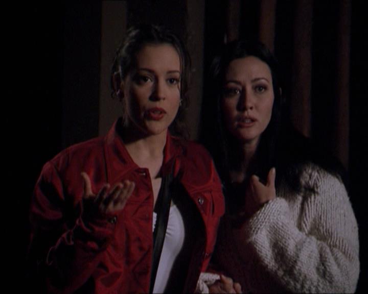 Charmed-Online-dot-218ChickFlick0170.jpg