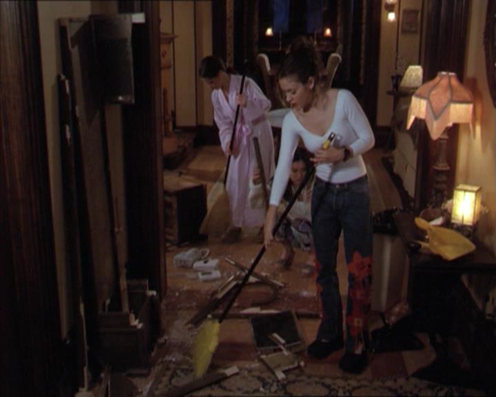 Charmed-Online-dot-218ChickFlick0297.jpg
