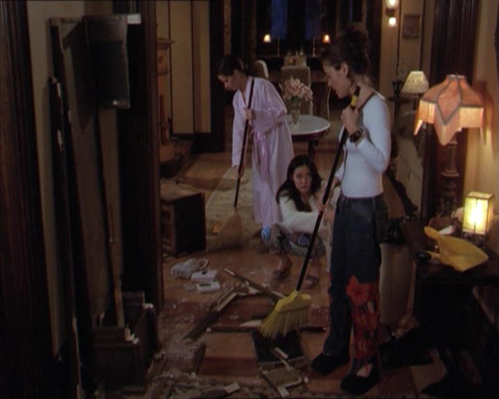 Charmed-Online-dot-218ChickFlick0298.jpg